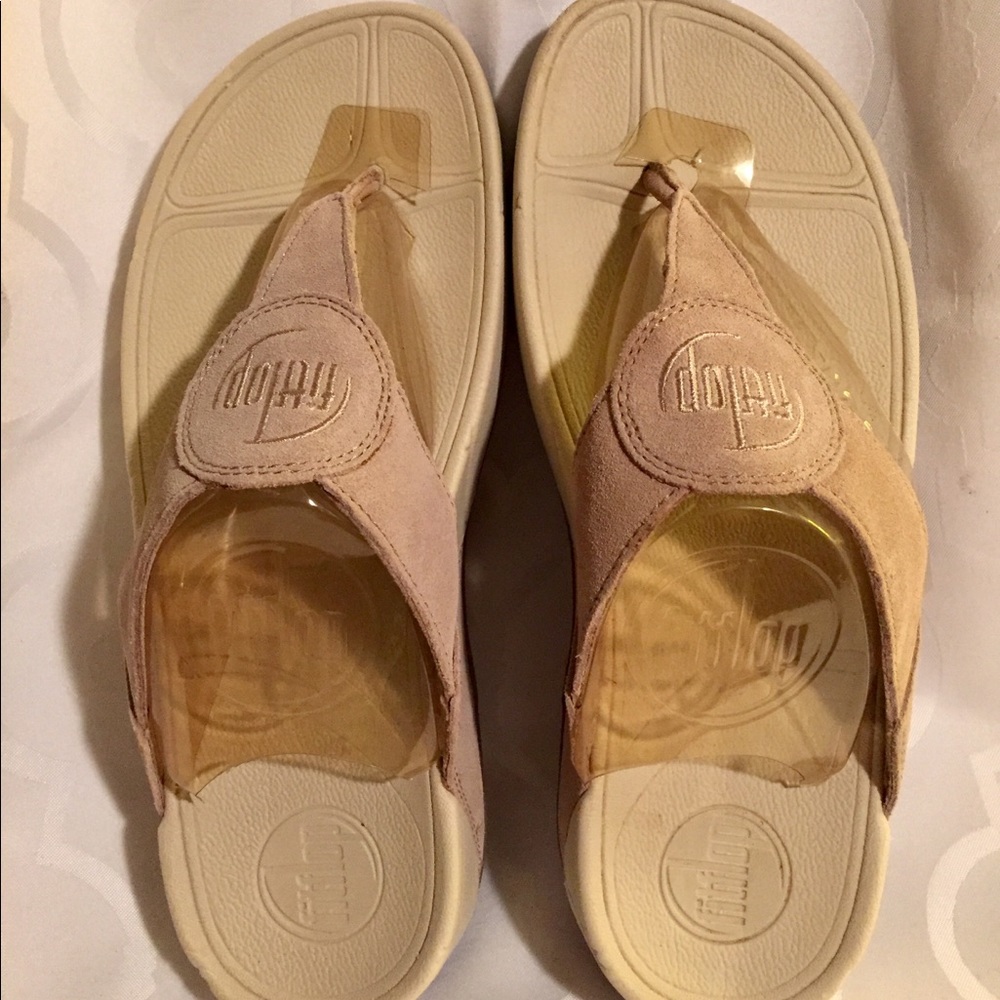 🌺FitFlops New w/o tags Oatmeal suede size 8.